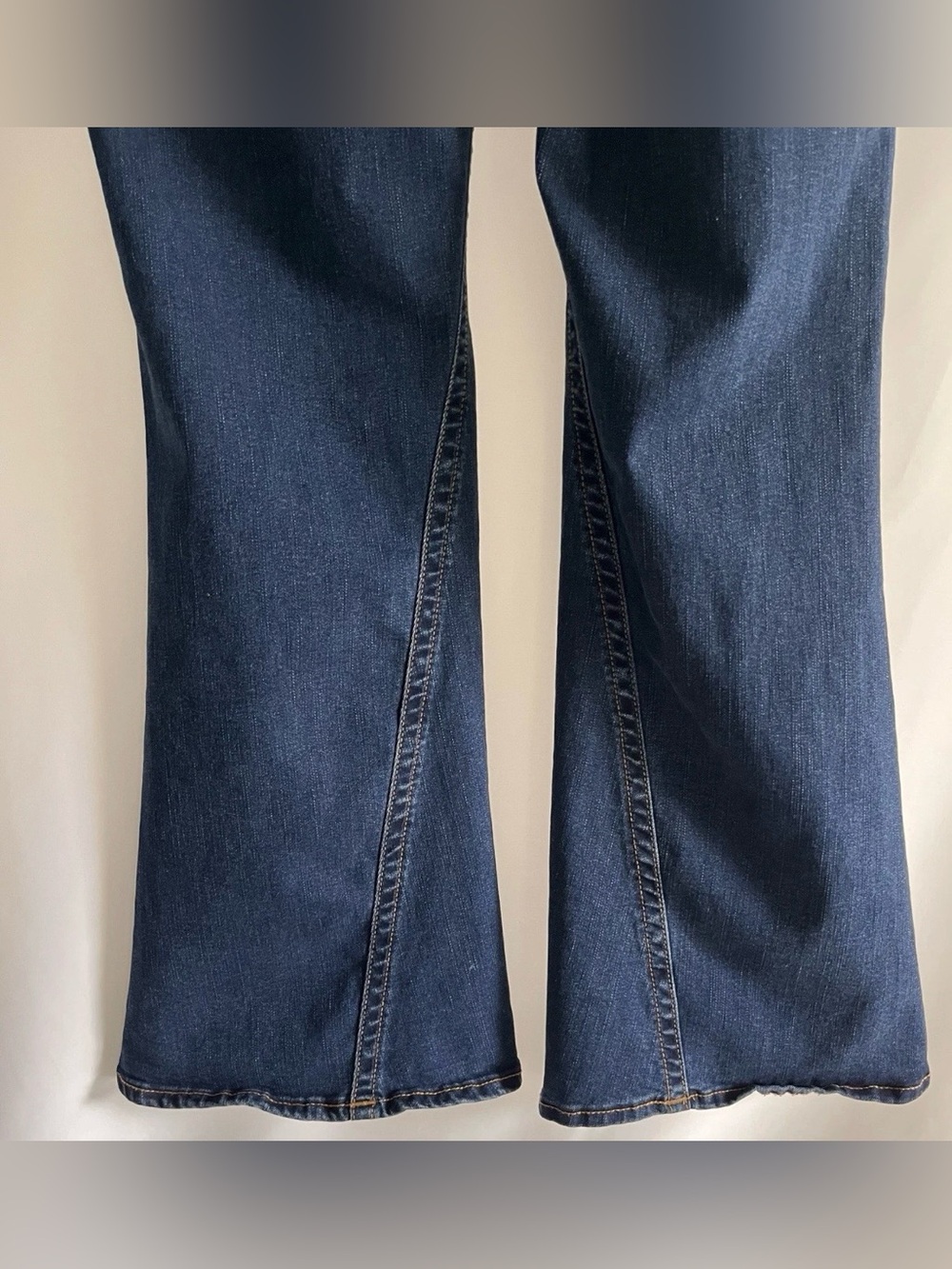 True Religion Women's Joey Midrise Flare Flap Dark Wash Blue Stretch Jeans 36x30 - Picture 6 of 13